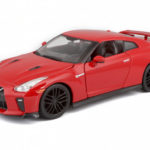 Model- NISSAN GT-R (asorti rosu,alb metalic, 1:24) Bburago