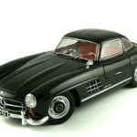 Model- MERCEDES-BENZ 300 SL (1954) (asorti negru, argintiu, 1:24) Bburago in assort.