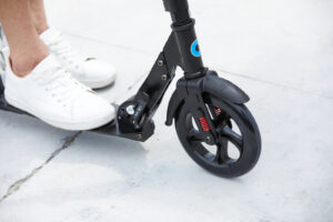 Trotineta Urban negru Maxi MICRO - imagine 3