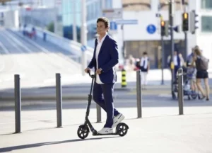 Trotineta Urban negru Maxi MICRO - imagine 4