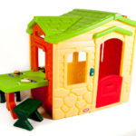 Casuta pentru copii Picnic Little Tikes cu sonerie si accesorii