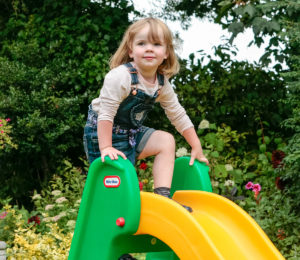 Tobogan mediu pliabil Raza de Soare Little Tikes - imagine 4