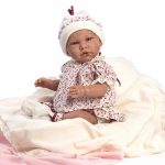 Papusa Ursula 46cm in rochie cu flori si caciula ASI