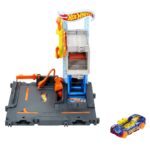 Set joc Pista Hot Wheels Statie de reparatii in centrul orasului MATTEL