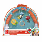 Garden friends play arch