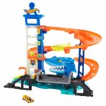 Set de joc Evadarea din atacul rechinului Hot Wheels MATTEL