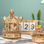 Puzzle 3D din lemn Romantic Carousel ROBOTIME — изображение 2