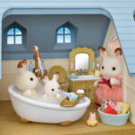 Casuta Courtyard Home Gift Set Sylvanian Families - imagine 6