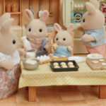 Set familia iepurasii Milk Rabbit Sylvanian Families — изображение 3