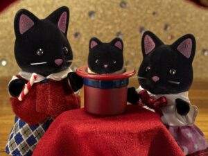 Familia Midnight Cat Family Sylvanian Families - imagine 4