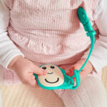 2 in 1 Suport pentru suzeta si Dentina (verde) Matchstick Monkey - imagine 3