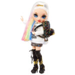 Papusa Amaya Raine 23cm Rainbow High seria Junior