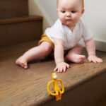 Jucarie dentite - LEU Matchstick Monkey - imagine 5