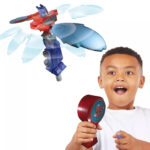 Figurina zburatoare Optimus Prime FLYING HEROES CHARACTER - imagine 3