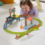 Set joc Thomas  and  Friends tren motorizat Livrare vopsea cu baterie Mattel — изображение 4