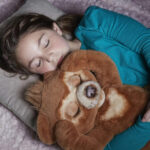 Ursul Cubby cel curios FRF Hasbro — изображение 5