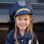 Costum Ofiter de politie cu accesorii Marimea 5-6 Great Pretenders - imagine 2