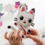 Set creativ 3 in 1 Creeaza-ti bratari, Gabby`s Dollhouse TOTUM - imagine 5