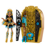 Set de joc Monster High Skultimate Secrete , Papusa Cleo cu 19 surprize MATTEL