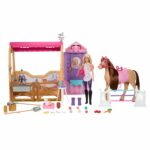 Set de joc Stabil Great Horse Chase cu papusa si cal cu accesorii Barbie MATTEL