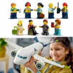 Passenger Airplane City LEGO 60367 - imagine 6