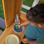 Casuta din lemn pentru joc in aer liber Kidkraft — изображение 4