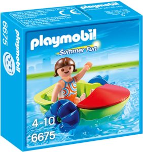 Copil cu barca Playmobil