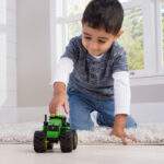 Tractor Monster Treads cu lumina si sunet TOMY - imagine 4