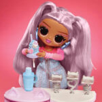 Set de joaca cu papusa seria O.M.G Sweet Nails – Kitty K Cafe L.O.L. Surprise MGA - imagine 4