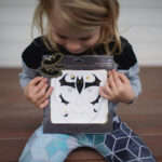 Autocolante cu fata unui liliac Great Pretenders — изображение 3