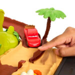 Set de joaca Dino Playground Disney Cars Mattel - imagine 3