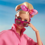 Papusa Margot Robbie in roz Jumpsuit The Movie Barbie Mattel — изображение 3