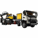 Camionul FMX si excavatorul electric EC230 de la Volvo LEGO 42175 - imagine 2