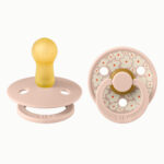 Suzeta din latex Bibs Studio Colour 6-18 luni Jasmine Field Blush Bibs