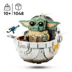 Grogu  cu landoul planor Star Wars LEGO 75403 - imagine 4