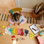 Cutia creativitatii si veseliei Classic LEGO 11042 - imagine 3