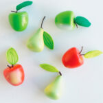 Mere si pere int-o cutie Le Toy Van - imagine 2